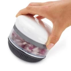 Zyliss Twist & Roll Mini Chopper -Kitchen Sale Shop 13686 Twist RollMiniChopper LS8