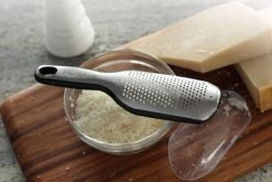 Microplane Elite Coarse Grater Black -Kitchen Sale Shop 15300 MicroplaneEliteCoarseGrater Black LS1