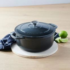 CHASSEURCAST IRON ROUND FRENCH OVEN CAVIAR 24cm/4L MADE IN FRANCE -Kitchen Sale Shop 19206 b Chasseur 98496.1636346874 bd083a96 b78d 468f 9955 8daac0769c64